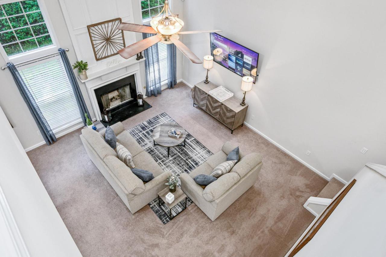 Enjoy This Amazing Home With Porch & Grill Near Dt Вудсток Экстерьер фото